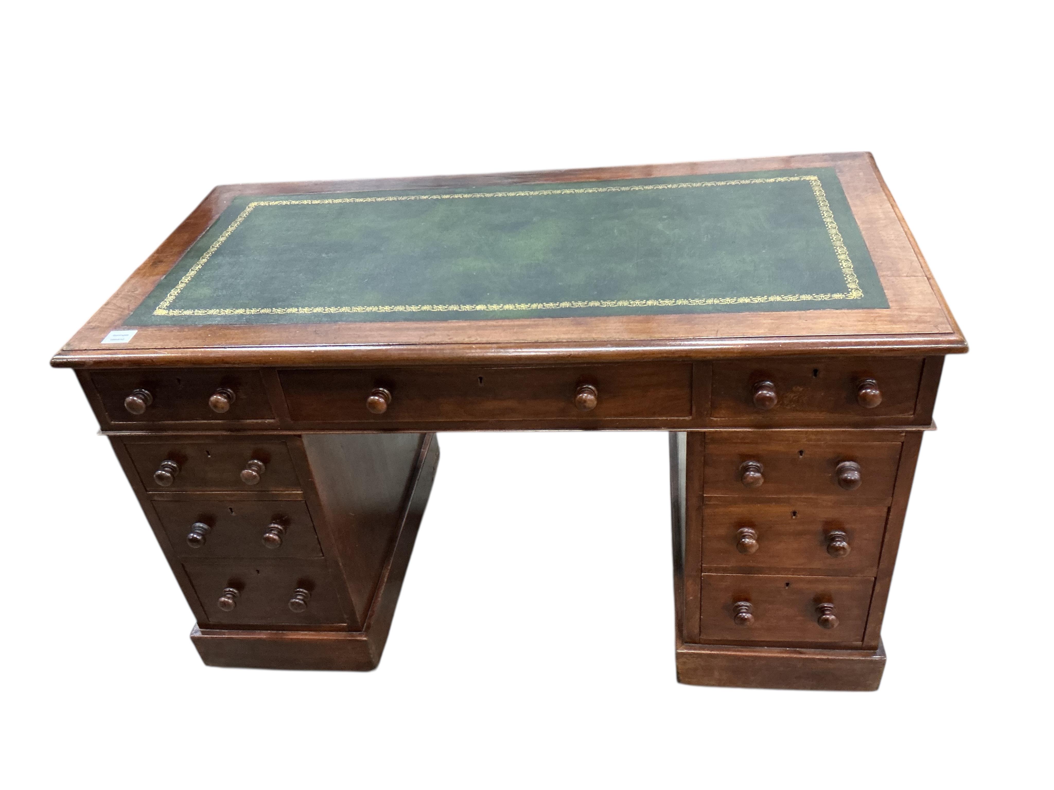 A Victorian mahogany pedestal desk, width 121cm, depth 60cm, height 73cm